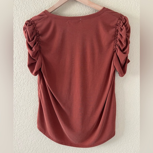 Green Envelope Couture Top - Picture 4 of 5